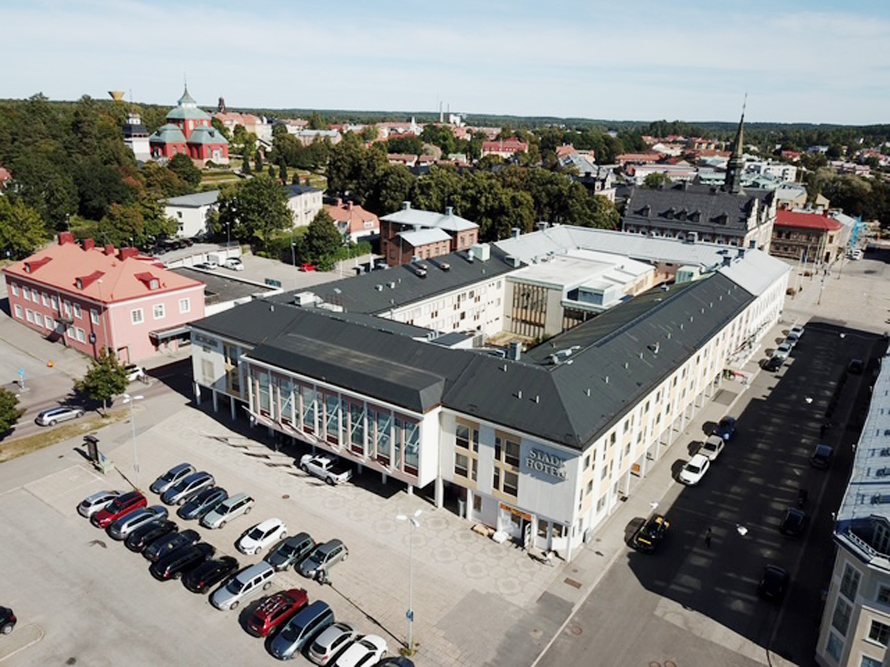 Drönarvy över fastigheten